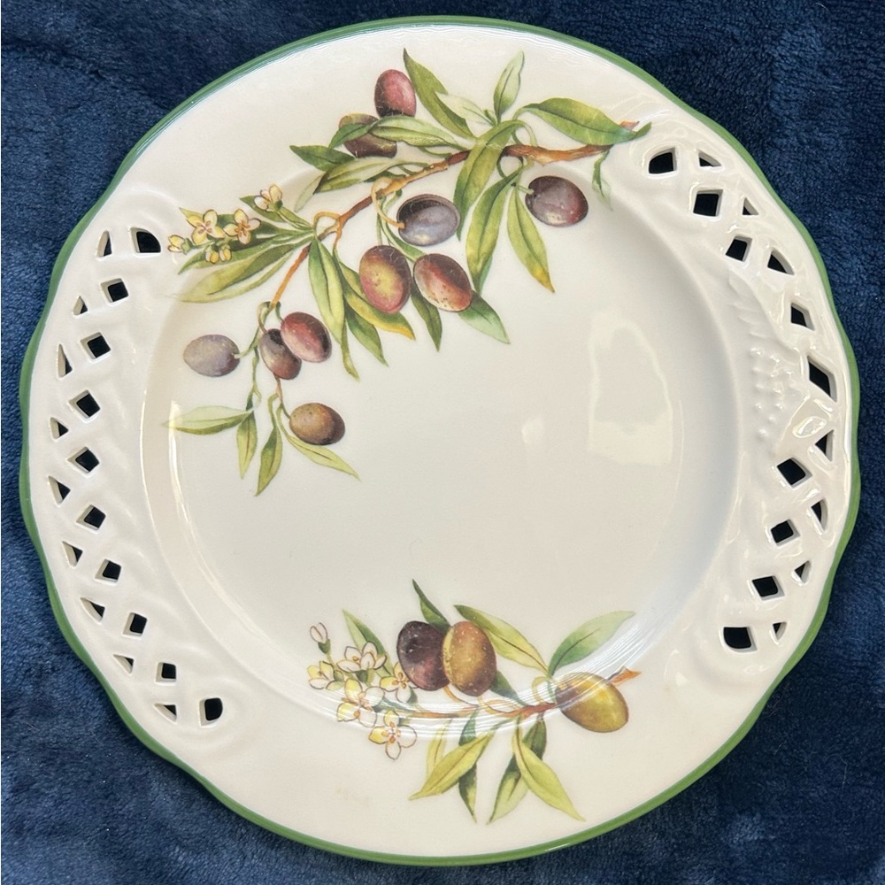 White with flowers Brunei made in Italy